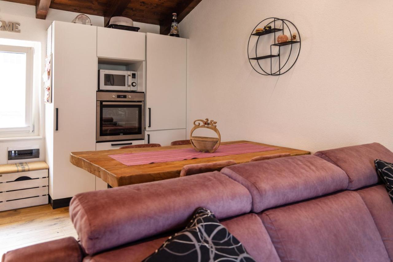 Casa Montini Lägenhet Malcesine Exteriör bild